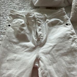 White skinny jeans never worn